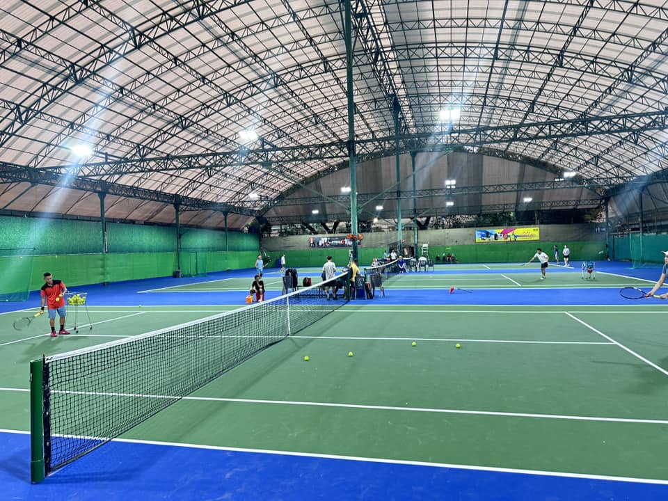 chi-phi-xay-dung-san-cau-long