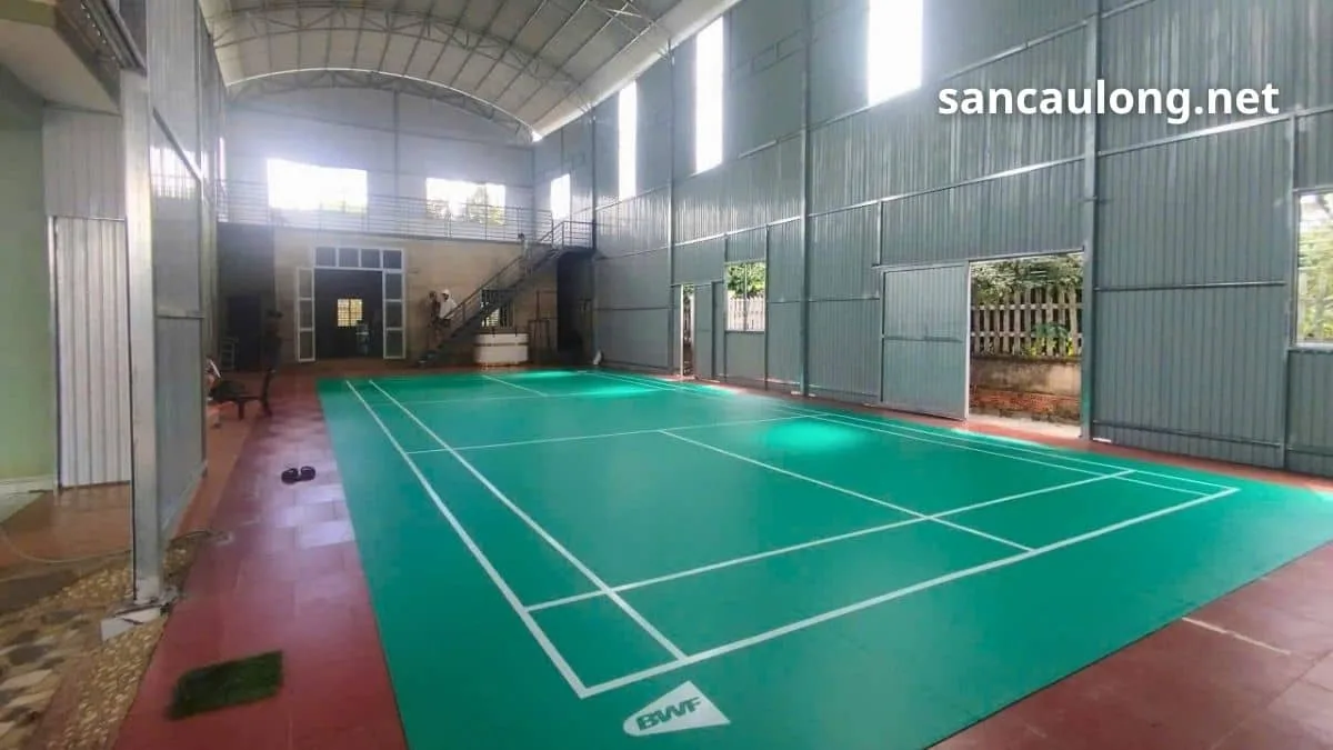 Sân cầu lông đơn tại nhà riêng